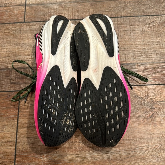 Brooks Hyperion GTS - Picture 3 of 3